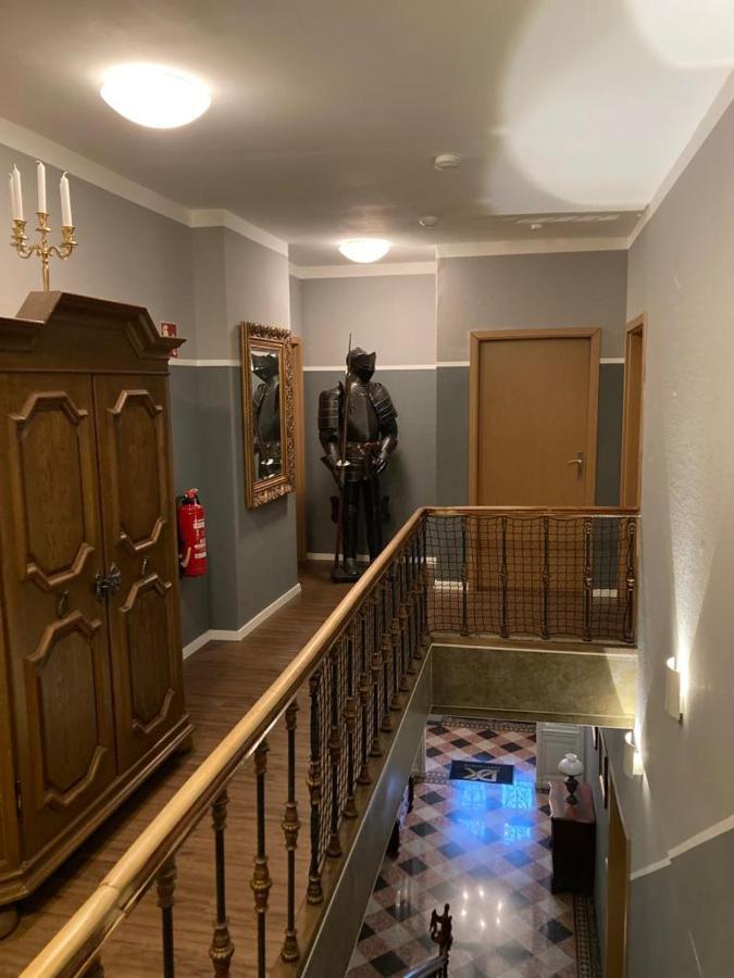 Haus Eveline - Ferienwohnungen Unterhalb Der Wartburg - アイゼナハ エクステリア 写真